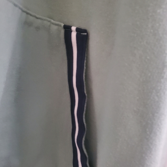 Victoria secret pink jacket - Picture 2 of 5